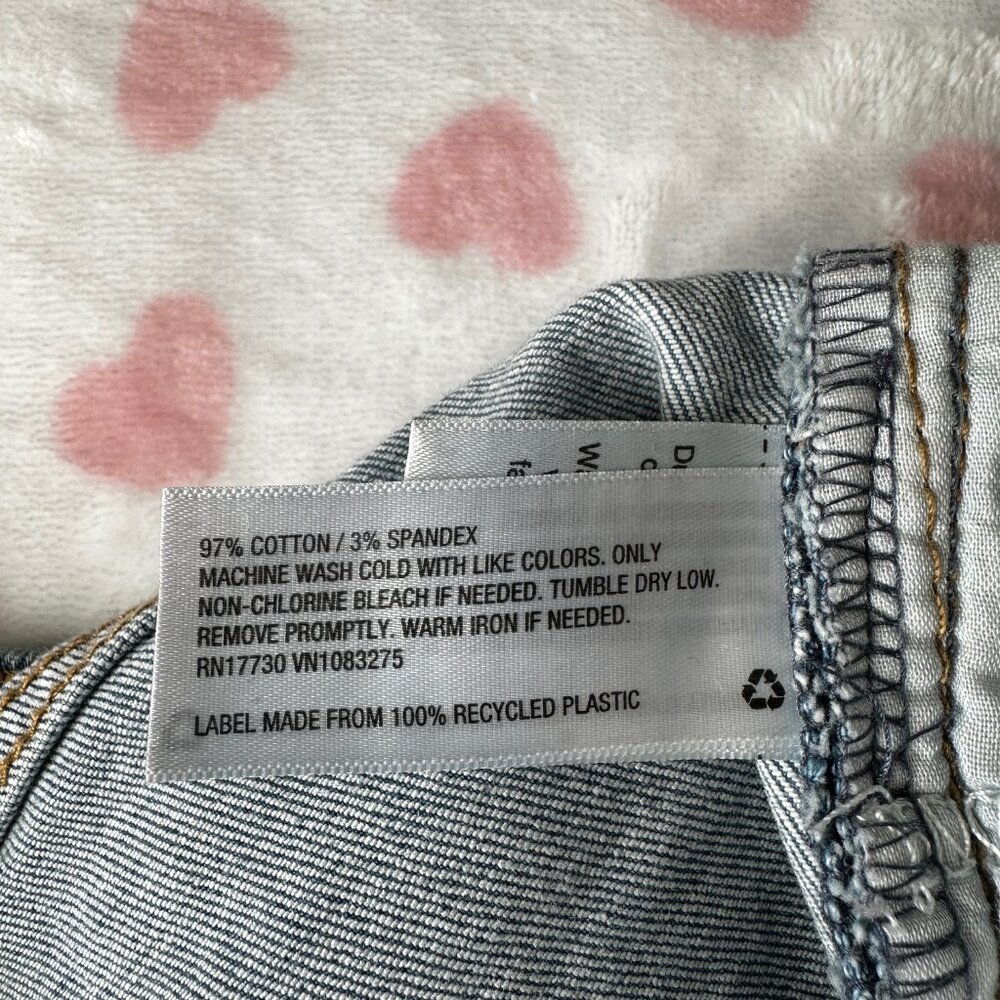 Universal Thread Jeans - Picture 6 of 6